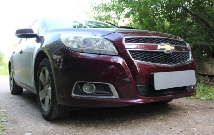 Защита радиатора "Standart" Chevrolet Malibu (2012-2015) чёрная купить недорого с доставкой в Истра
