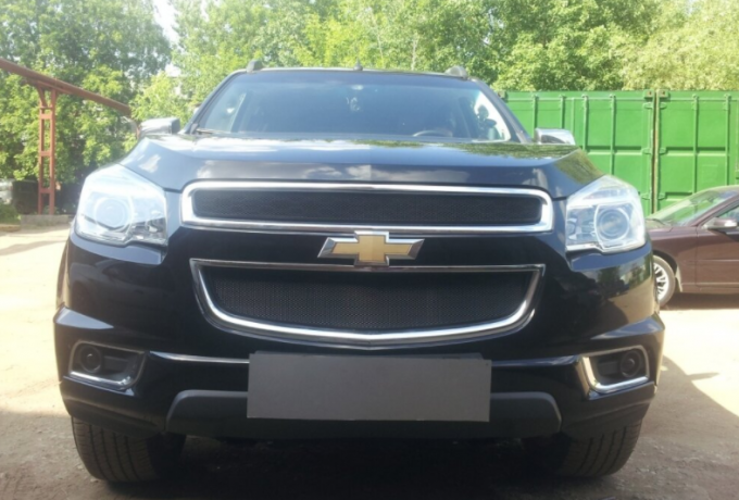 Защита радиатора "Standart" Chevrolet Trailblazer (2012-2015) чёрная купить недорого с доставкой в Истра