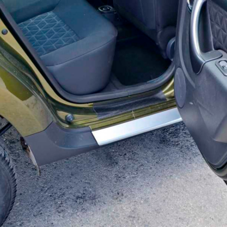 Накладки в проемы дверей (передние + задние) для Nissan Terrano с 2016 г.в. купить недорого с доставкой в Истра