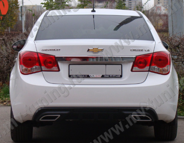 Диффузор заднего бампера var №2 (текстурный пластик) для Chevrolet Cruze (2008-2012) купить недорого с доставкой в Истра