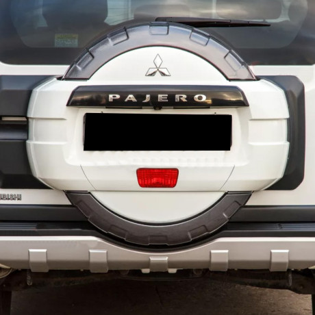 Бокс запасного колеса окрашенный и прошитый для Mitsubishi Pajero (IV gen)(2006-2015) купить недорого с доставкой в Истра