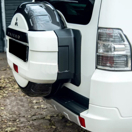 Бокс запасного колеса окрашенный и прошитый для Mitsubishi Pajero (IV gen)(2006-2015) купить недорого с доставкой в Истра