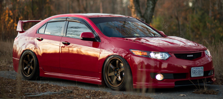 Капот пластиковый "Agressive Sport" var №2 для Honda Accord VIII (2008-2013) купить недорого с доставкой в Истра