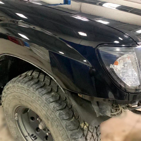 Крыло переднего колеса (пассажирское, правое) для Toyota Land Cruiser 100 купить недорого с доставкой в Истра