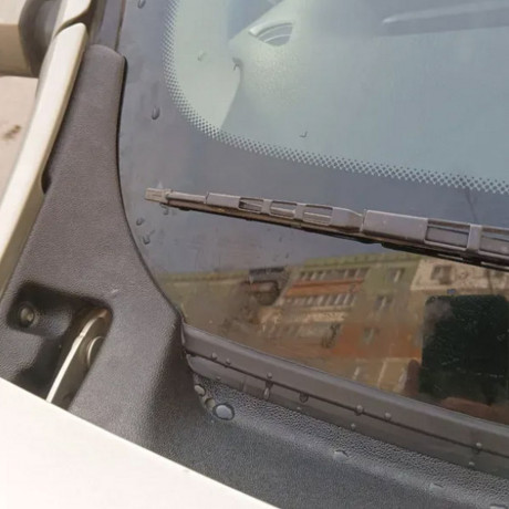 Накладка в проем стеклоочистителя(жабо) Var №1 для Renault Duster(2012-н.в) Nissan Terrano(2014-н.в) купить недорого с доставкой в Истра