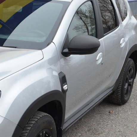 Накладки на зеркала с козырьком "КАРТ" для Renault Duster 2 (с 2021 г.в.) тиснение, с комплектацией купить недорого с доставкой в Истра